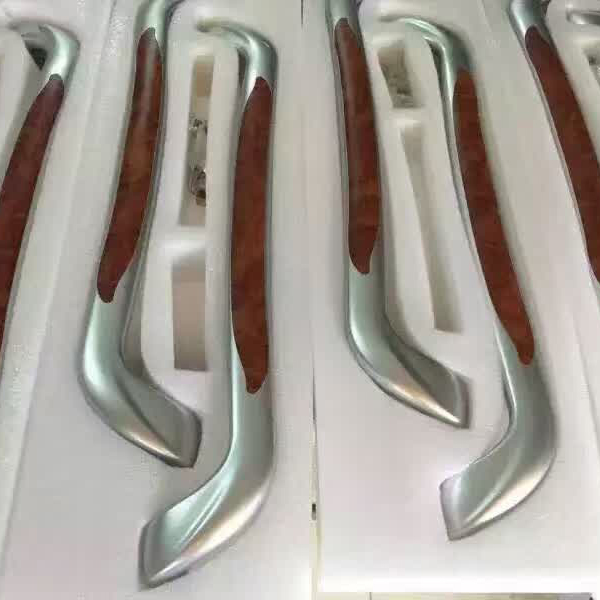 Aluminum pull handle sliding window